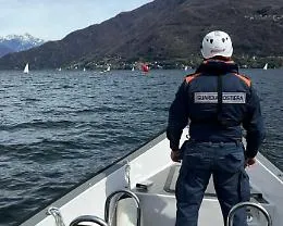 Il mistero sul lago: 23enne trovata a dodici metri di profondit&agrave;
