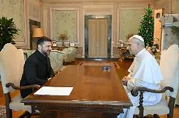Il Papa augura a Zelensky buon Natale e lui risponde: &laquo;Spero davvero lo sia&raquo;