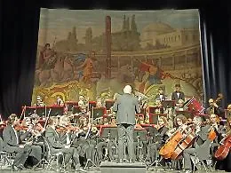 La magia del Natale accende il teatro Garibaldi di Modica