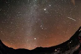 Arrivano le Geminidi 2025: il manuale definitivo per vivere la pioggia di &ldquo;stelle&rdquo; dell&rsquo;anno