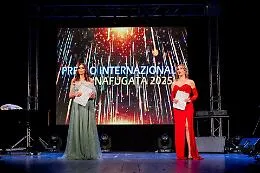 Premio Donnafugata: grande successo al Teatro Pirandello per la quinta edizione