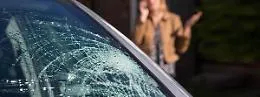 Raid mirato: devastata l&rsquo;autovettura di un professionista 