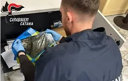 Catania, controlli antidroga: arrestato 26enne in bicicletta elettrica  