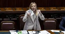 Manovra: resta la stretta sulle pensioni, salta il condono edilizio e c'&egrave; l'ipotesi dell'Anas fuori dalle Fs