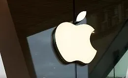 Apple, utili record: crescita del 19% spinta dall&rsquo;impennata degli iPhone in Cina