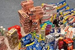 La cresta sulla spesa di Natale: in tre rubano alimenti per rivenderli sui social