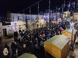 Neppure la pioggia ferma il presepe vivente di Monterosso Almo