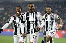 E' un'altra Juve, soffre col Pisa ma poi Kalulu e Yildiz fissano il 2 a 0