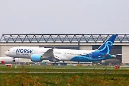 Coppia di catanesi aggredita sul volo Roma-New York, lui ricoverato in ospedale: &laquo;Il nostro Capodanno da sogno diventato un incubo&raquo;
