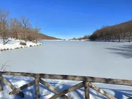 Il lago fiabesco e incantato a meno di due ore da Catania