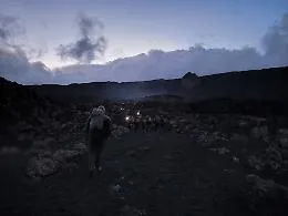 Etna, fronti lavici in raffreddamento : l'ultimo comunicato dell'Ingv sulla colata