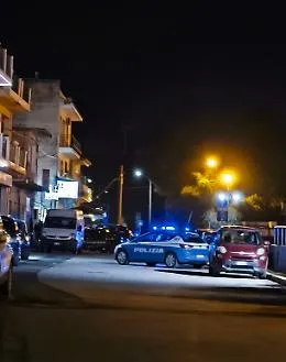 Blitz interforze ad Acate, scappano i migranti irregolari