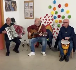 Giarratana: festa nella casa di riposo tra musica, tradizione e convivialit&agrave;