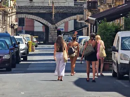 La Civita a misura di turisti, residenti contro la gentrificazione: &laquo;Pronti a protestare&raquo;