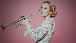 Politeama, da Beethoven al tango sul palco la trombettista Tine Helseth