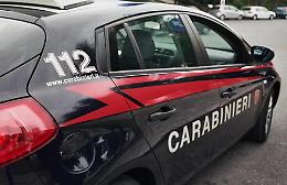 Picchia l&rsquo;ex compagna per costringerla a non denunciarlo