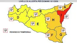 Sicilia, la Protezione civile regionale lancia anche l'allerta meteo rossa sulla fascia ionica