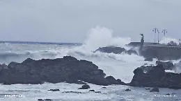 Il peggio deve ancora venire: il ciclone mediterraneo Harry minaccia la Sicilia con venti fino a cento chilometri orari e onde di otto metri