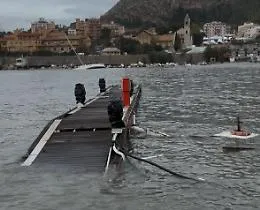Barche affondate e porticciolo danneggiato, il ciclone Harry devasta l'Arenella (Foto)