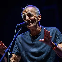 Roberto Vecchioni a Catania: parole e musica al Teatro Metropolitan