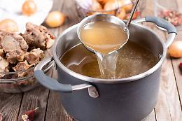 Brodo di ossa: il rituale caldo che promette giovent&ugrave;. Tra benefici reali, miti &ldquo;detox&rdquo; e istruzioni per farlo davvero bene