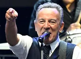 Springsteen: &laquo;La mia canzone per Minneapolis, &egrave; terrore di Stato&raquo;