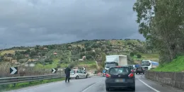 Tragedia a Bolognetta, scontro frontale tra un'automedica e un furgone: tre morti