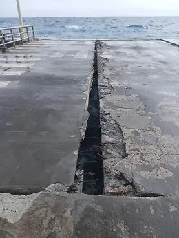 Stromboli, i danni al molo di Scari bloccano i rifornimenti, chiesto un incontro urgente al sindaco