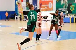 Pallamano: riprende la Serie A Gold maschile con l'Albatro Siracusa di scena a Sassari e in A1 donne c'&egrave; il big match Erice-Salerno