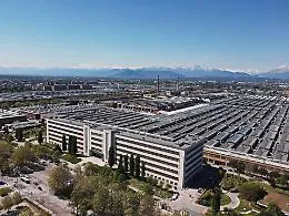 Stop alla gigafactory di Termoli, Stellantis garantisce continuit&agrave; per i dipendenti Acc