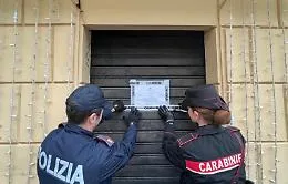 Droga, bossoli e fucile con matricola abrasa in un pub: attivit&agrave; sospesa per 30 giorni