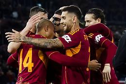 Malen show all'Olimpico: doppietta e la Roma batte il Cagliari 2-0