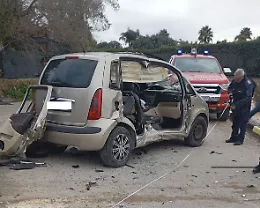 Vittoria, grave incidente stradale a Salm&egrave;: una persona trasportata in elicottero a Catania