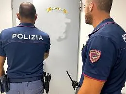 Abusa della figlia, la ragazzina ha un malore e in ospedale scopre di essere incinta