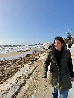 Elly Schlein a Mazara del Vallo: &laquo;Cento milioni non bastano, ci vogliono i soldi del Ponte sullo Stretto&raquo;