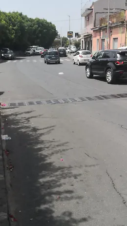 Pericolo in via Nuovalucello: segnaletica orizzontale assente, sindaco intervenga