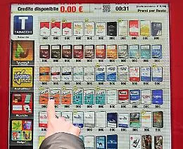 Sigarette, scatta il nuovo rincaro: cosa cambia da oggi, per quali marche e perch&eacute; fumare coster&agrave; 100 euro in pi&ugrave; l'anno