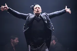 El Dorado: Israel Galv&aacute;n tra memoria gitana e flamenco contemporaneo
