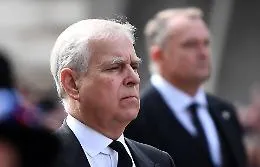Che cosa rivelano le email di Jeffrey Epstein sul ruolo diplomatico di Andrew: Regno Unito sotto choc
