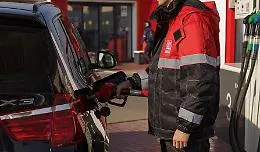 Benzina bloccata a Priolo: il braccio di ferro tra Isab, Lukoil e Ludoil continua (e per poco non manda in tilt la Sicilia)