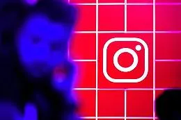 Instagram, la svolta sicurezza: alert ai genitori per i figli che fanno su su suicidio e autolesionismo