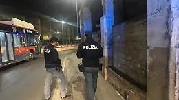 Catania, donna trovata morta in un edificio abbandonato: sul corpo segni di percosse