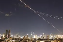 Usa e Israele attaccano l'Iran, Khamenei ucciso dalle bombe, la ritorsione dei pasdaran: cronaca di una giornata di terrore
