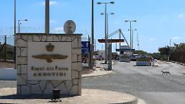 Base inglese di Akrotiri parzialmente evacuata dopo due attacchi. Il Regno Unito: &laquo;Non siamo in guerra&raquo;