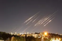 Come e quando finir&agrave; la guerra in Iran? Dipender&agrave; dalle scorte di magazzino di missili e bombe
