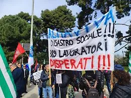 Ex Almaviva ai ferri corti con la Regione: "Non ci si nasconda pi&ugrave;"