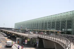 Stazione Fontanarossa e aeroporto pi&ugrave; vicini con un percorso pedonale sopraelevato: la Regione dice s&igrave;