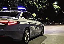 Follia al Comune: assalta gli uffici e tenta di accoltellare il comandante della Polizia Locale