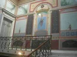 Giornate FAI a Palazzo Fiorini: affreschi pompeiani, saloni liberty e terrazza sul mare