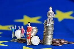 La fatica doppia di essere donna in Sicilia: meno di 4 su 10 hanno un lavoro e i contratti indeterminati vanno agli uomini